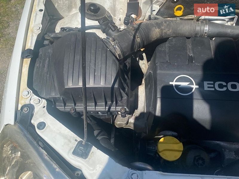 Мінівен Opel Combo 2006 в Коломиї