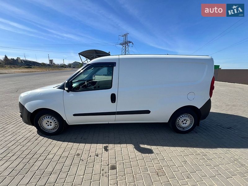 Вантажний фургон Opel Combo 2017 в Одесі