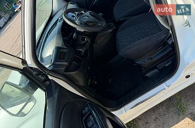 Грузовой фургон Opel Combo 2015 в Умани