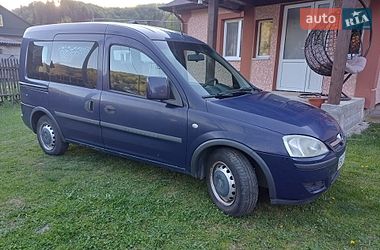 Мінівен Opel Combo 2005 в Косові