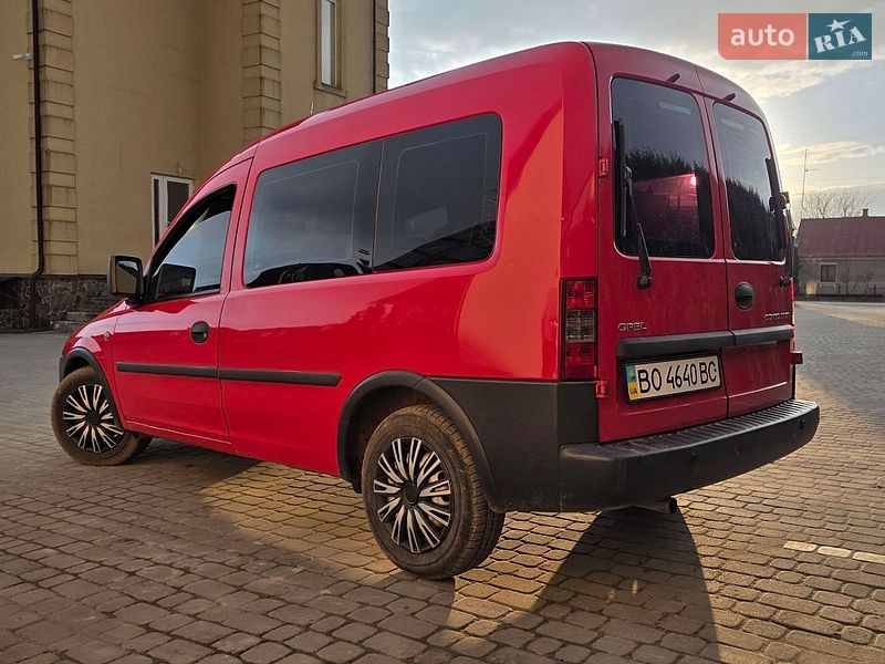 Мінівен Opel Combo 2003 в Почаєві