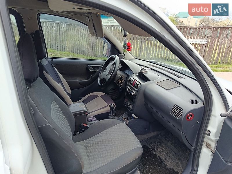 Минивэн Opel Combo 2005 в Черкассах