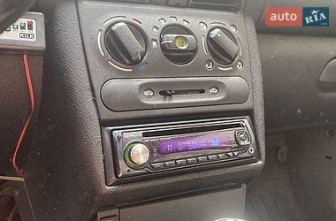 Вантажний фургон Opel Combo 1998 в Дніпрі