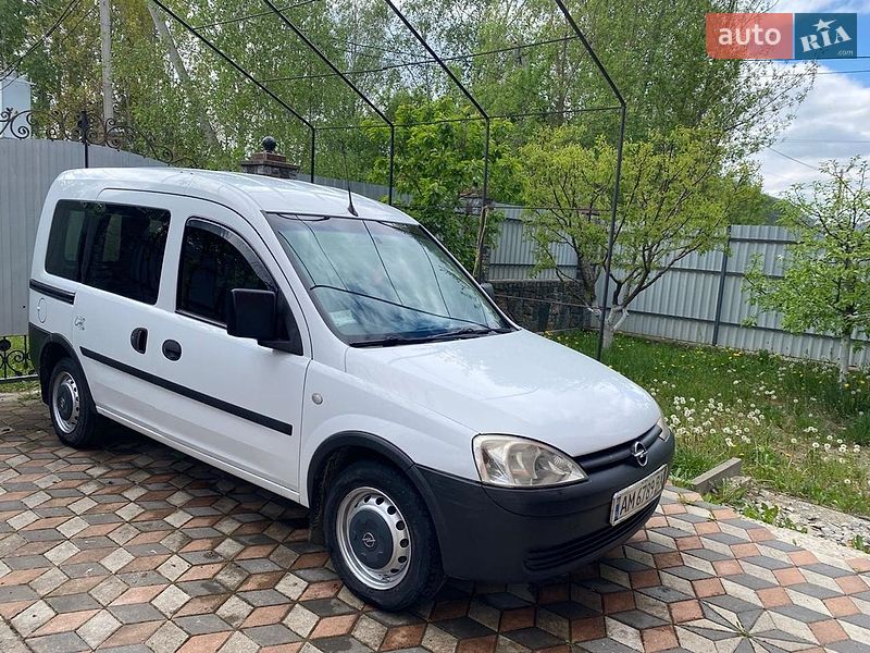 Opel Combo 2009
