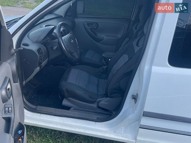 Минивэн Opel Combo 2002 в Семеновке фото 6 Минивэн Opel Combo 2002 в Семеновке