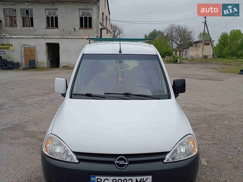 Минивэн Opel Combo 2006 в Рудки