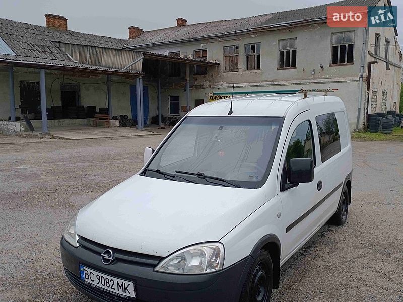 Минивэн Opel Combo 2006 в Рудки