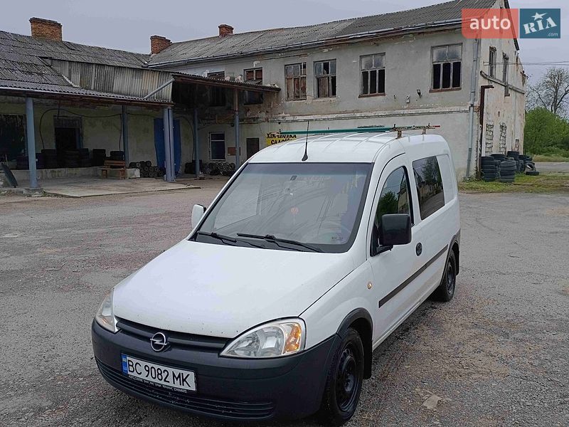 Минивэн Opel Combo 2006 в Рудки