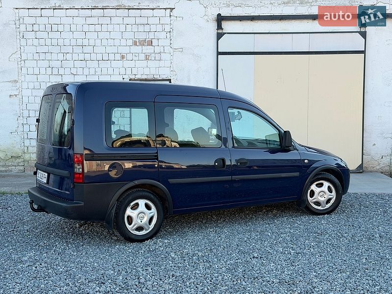 Минивэн Opel Combo 2003 в Дрогобыче