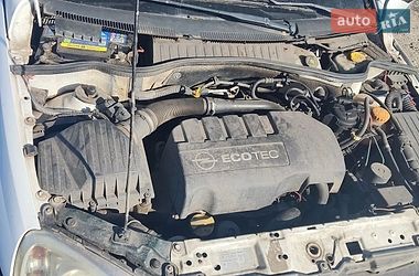 Мінівен Opel Combo 2004 в Кривому Розі