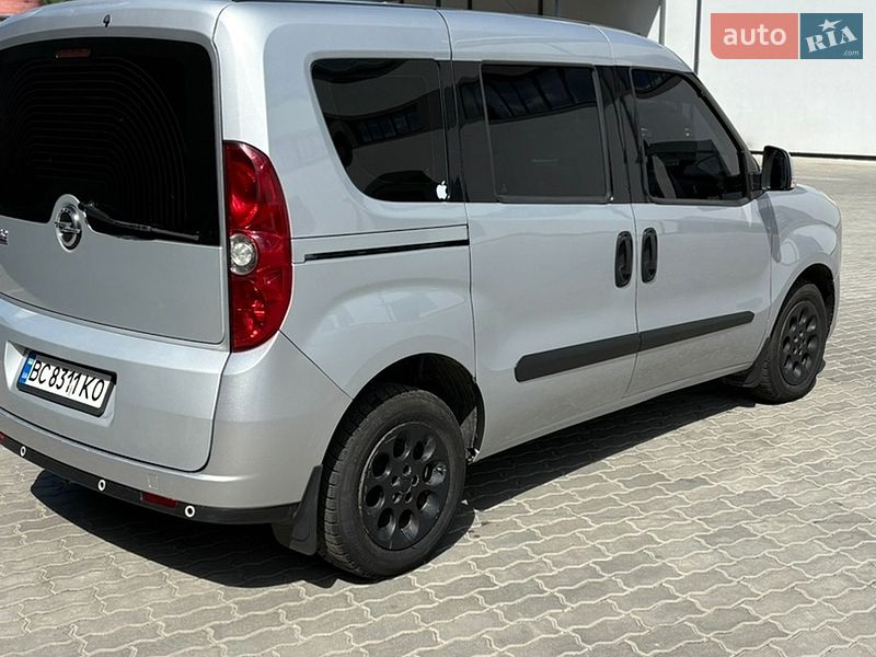 Мінівен Opel Combo 2016 в Бориславі