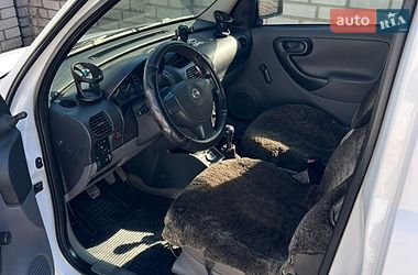 Вантажний фургон Opel Combo 2004 в Харкові