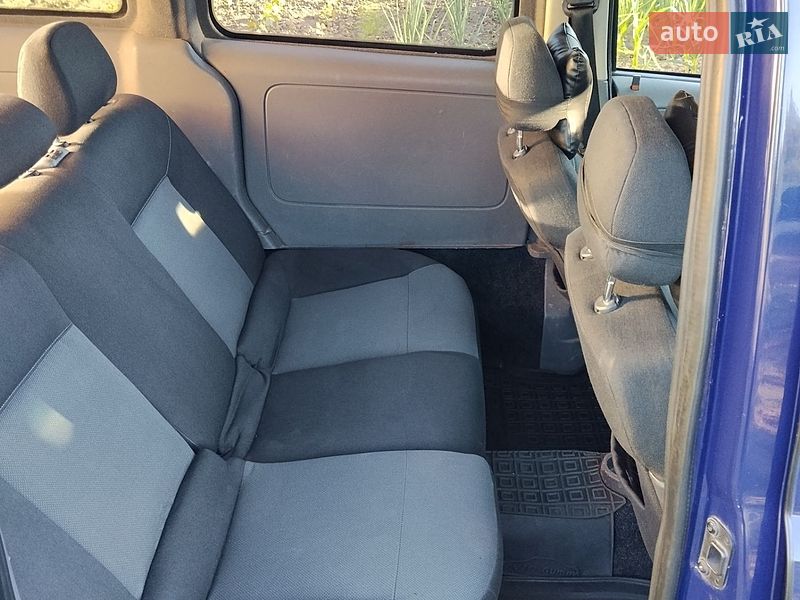 Минивэн Opel Combo 2003 в Коростене