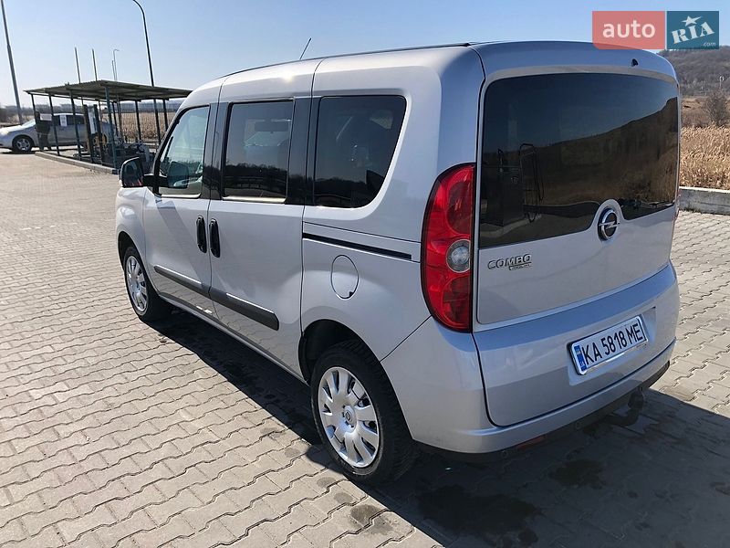Мінівен Opel Combo 2016 в Києві