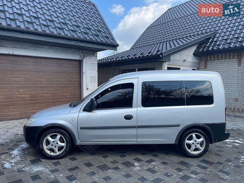 Мінівен Opel Combo 2008 в Острозі фото 4 Мінівен Opel Combo 2008 в Острозі