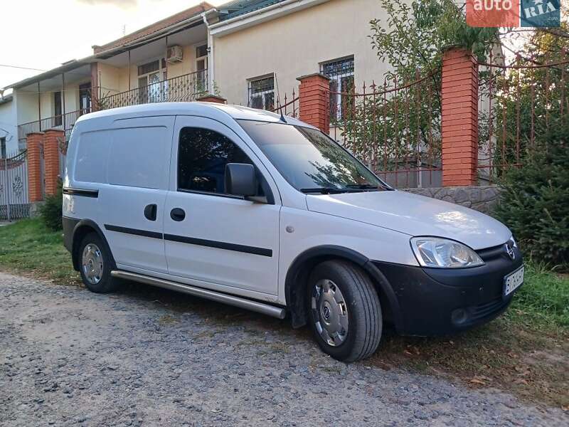 Opel Combo 2011