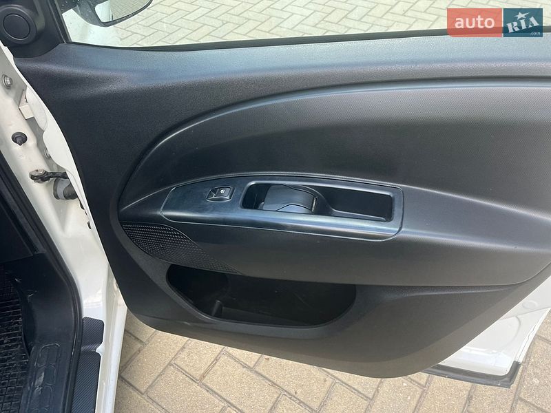 Грузовой фургон Opel Combo 2017 в Обухове