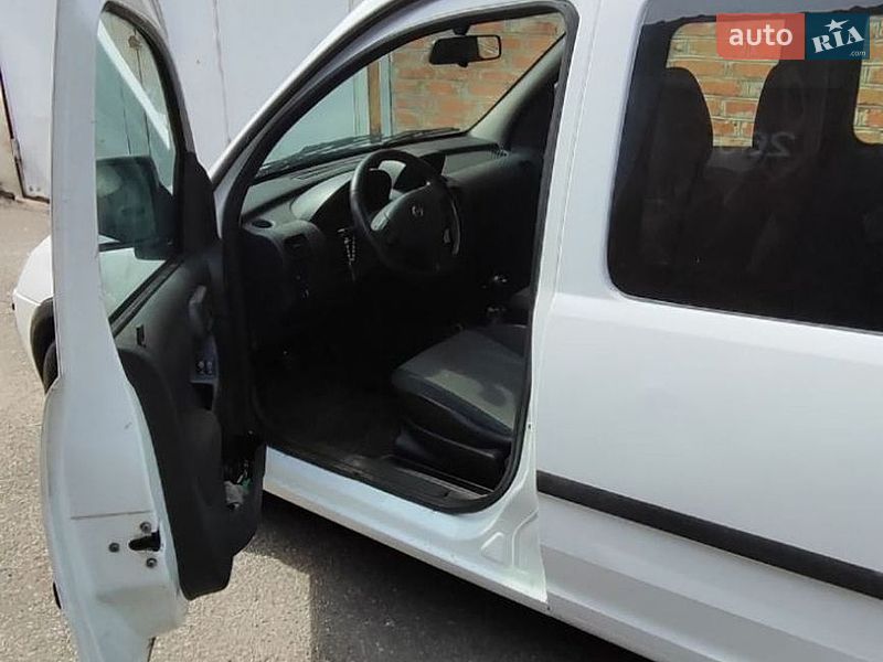 Минивэн Opel Combo 2009 в Киеве