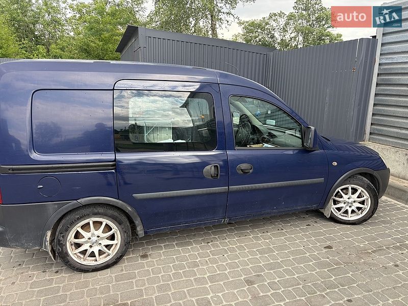 Минивэн Opel Combo 2005 в Львове