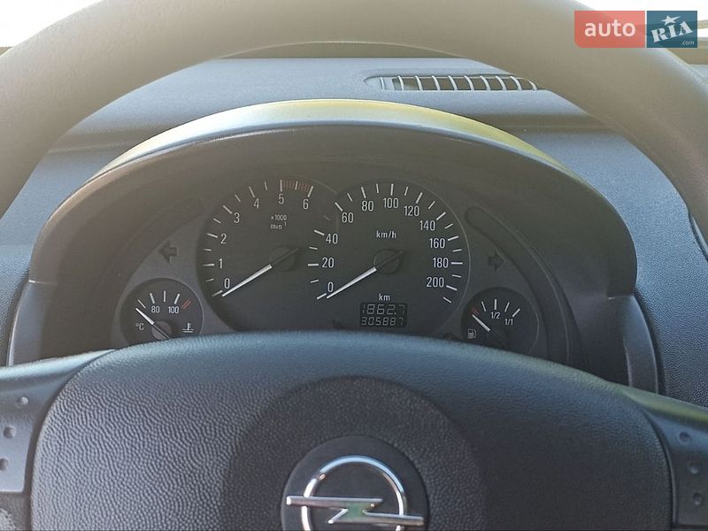 Мінівен Opel Combo 2011 в Кельменцях