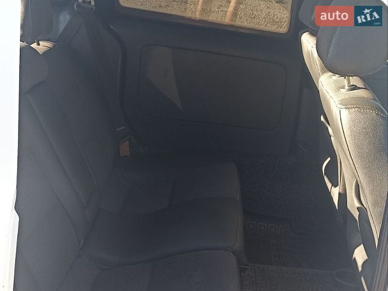 Мінівен Opel Combo 2011 в Кельменцях