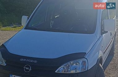 Мінівен Opel Combo 2011 в Кельменцях
