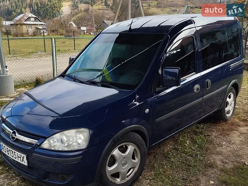 Opel Combo 2011