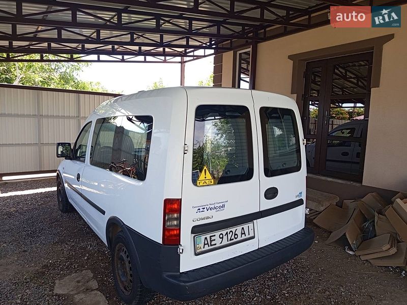 Минивэн Opel Combo 2008 в Черноморске