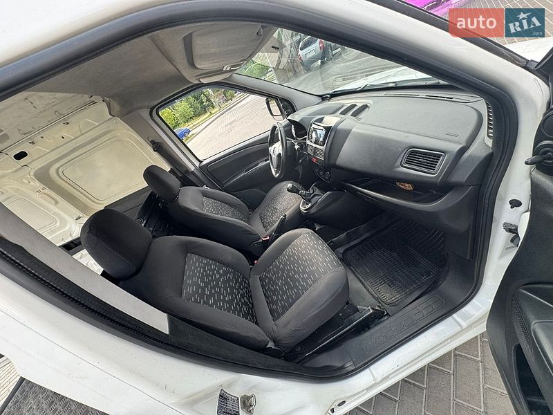Грузовой фургон Opel Combo 2013 в Киеве