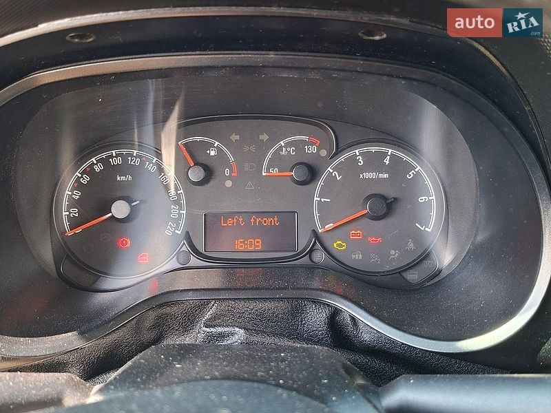 Вантажний фургон Opel Combo 2014 в Чернівцях