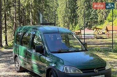 Минивэн Opel Combo 2005 в Верховине