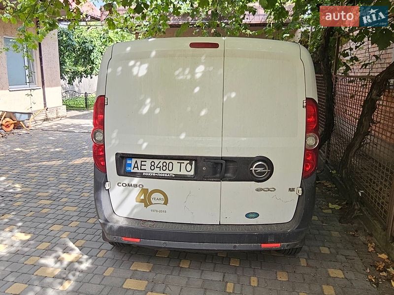 Минивэн Opel Combo 2015 в Никополе