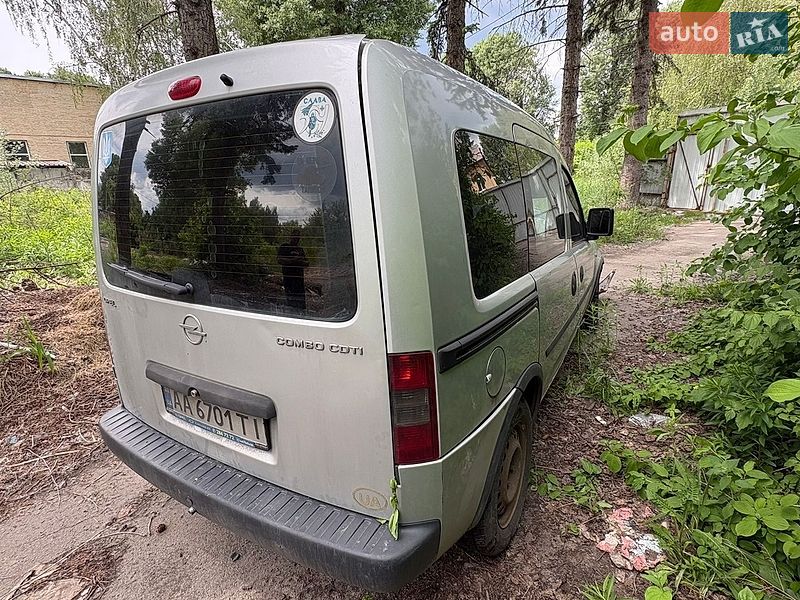 Минивэн Opel Combo 2008 в Киеве