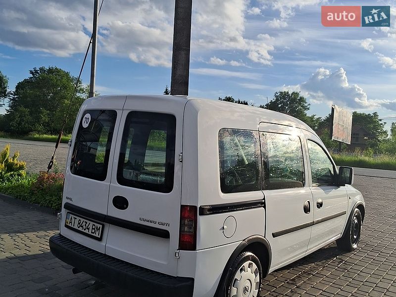 Мінівен Opel Combo 2010 в Івано-Франківську фото 4 Мінівен Opel Combo 2010 в Івано-Франківську