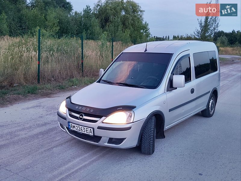 Opel Combo 2005