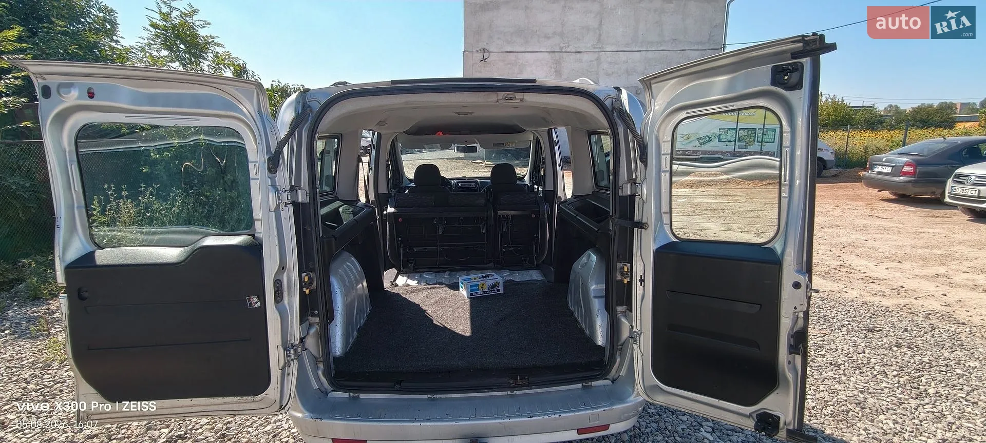 2015 Opel Combo - мініатюра 12