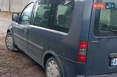 Минивэн Opel Combo 2007 в Бородянке