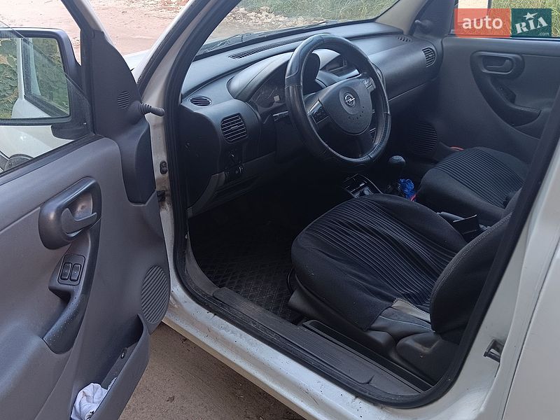 Грузовой фургон Opel Combo 2004 в Чернигове