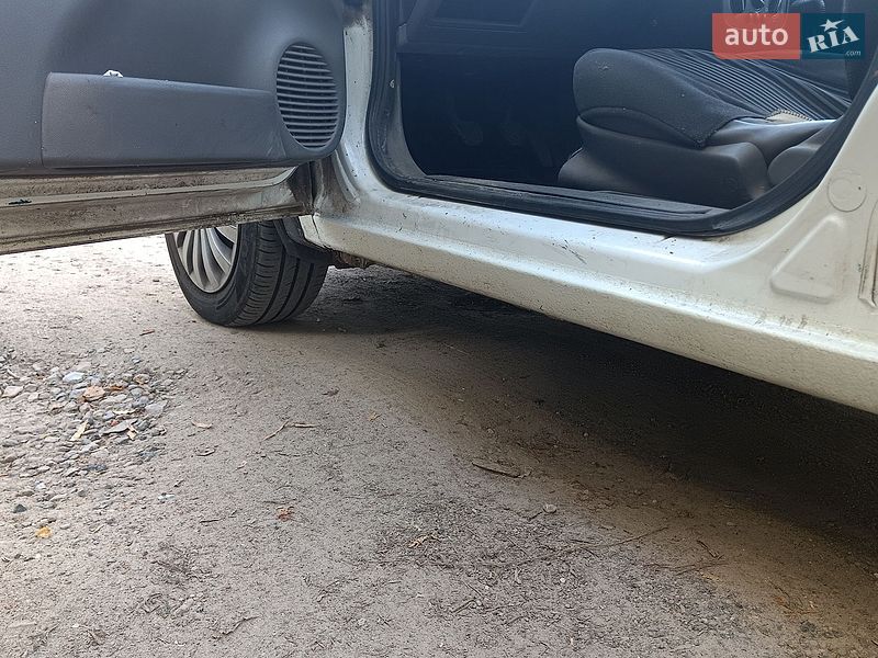Грузовой фургон Opel Combo 2004 в Чернигове