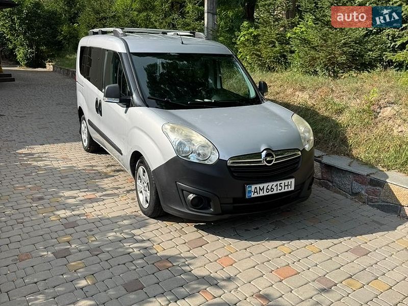 Минивэн Opel Combo 2015 в Житомире