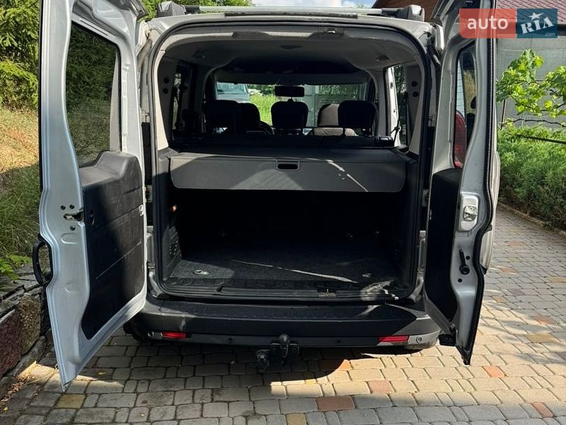 Минивэн Opel Combo 2015 в Житомире