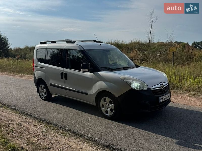 Минивэн Opel Combo 2015 в Житомире
