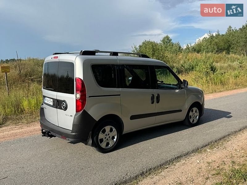 Минивэн Opel Combo 2015 в Житомире