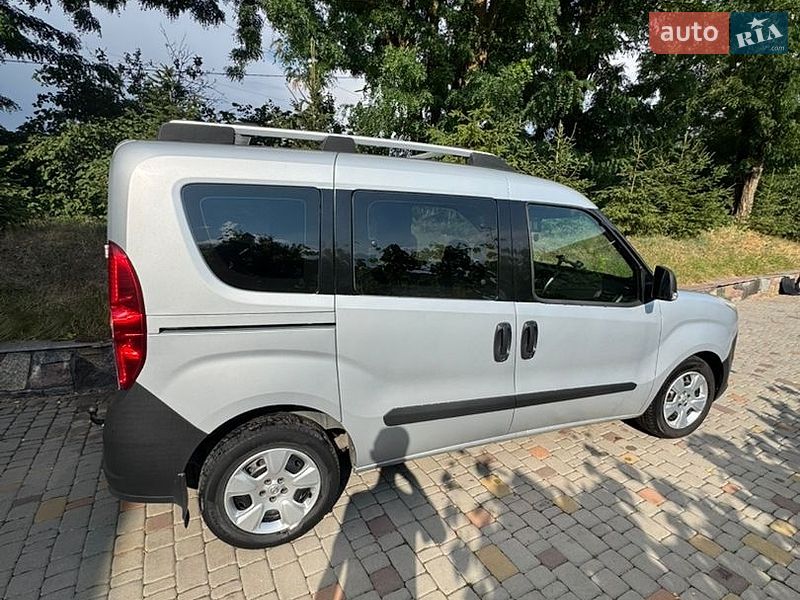 Минивэн Opel Combo 2015 в Житомире