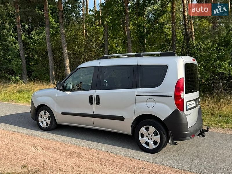 Минивэн Opel Combo 2015 в Житомире