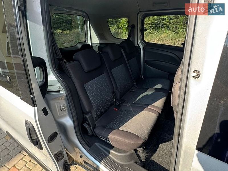 Минивэн Opel Combo 2015 в Житомире