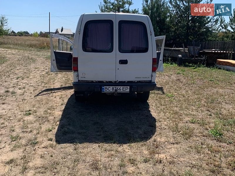 Минивэн Opel Combo 2000 в Новояворовске