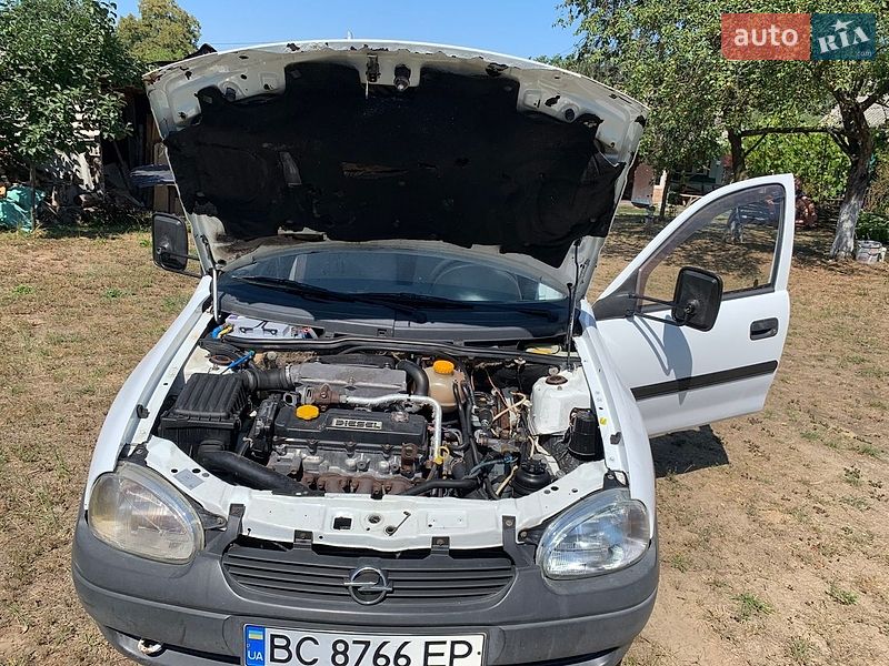Минивэн Opel Combo 2000 в Новояворовске