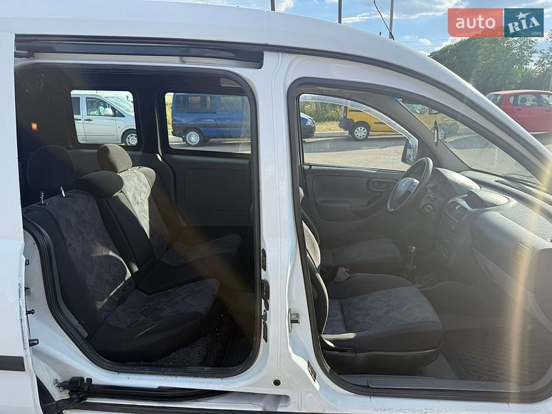 Минивэн Opel Combo 2003 в Ровно