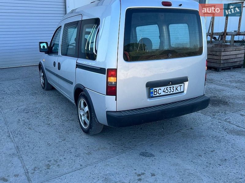 Минивэн Opel Combo 2006 в Дрогобыче